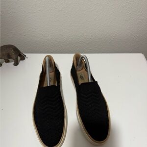 UGG Men's Black and Tan Slip-On Loafers